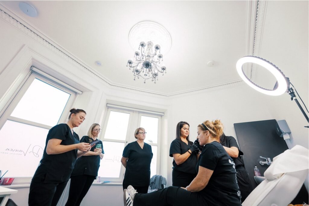 A hands-on session at the ATA led by Dr Lauren on facial anatomy and injections.